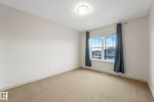 1548 36 Avenue Nw, Edmonton, AB - Indoor Photo Showing Other Room