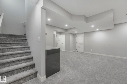 1548 36 Avenue Nw, Edmonton, AB - Indoor