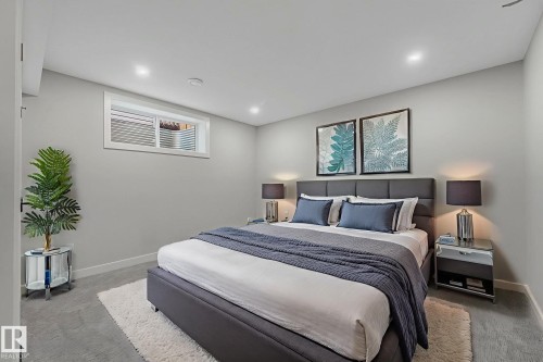 1548 36 Avenue Nw, Edmonton, AB - Indoor Photo Showing Bedroom