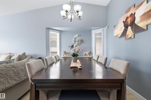 6224 162B Avenue Nw, Edmonton, AB - Indoor Photo Showing Dining Room