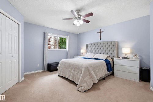 6224 162B Avenue Nw, Edmonton, AB - Indoor Photo Showing Bedroom