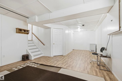 6224 162B Avenue Nw, Edmonton, AB - Indoor Photo Showing Other Room