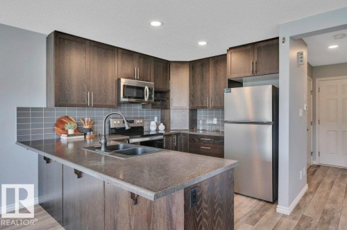 3508 16 Street Nw, Edmonton, AB - Indoor Photo Showing Kitchen With Double Sink With Upgraded Kitchen