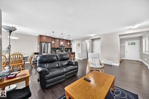 4904 214 Street Nw, Edmonton, AB - Indoor Photo Showing Living Room