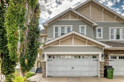 4904 214 Street NW  Edmonton, AB T6M 0K6