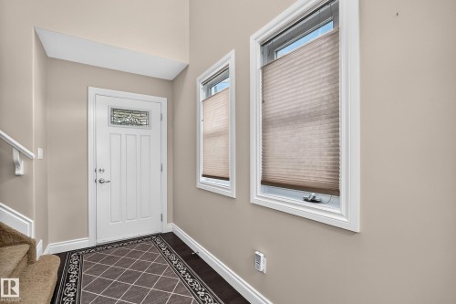 4904 214 Street Nw, Edmonton, AB - Indoor Photo Showing Other Room