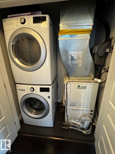 #1803 10388 105 St Nw, Edmonton, AB - Indoor Photo Showing Laundry Room