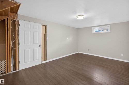 2448 89 Street Nw, Edmonton, AB - Indoor Photo Showing Other Room