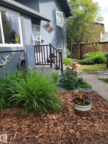 2448 89 Street Nw, Edmonton, AB - Outdoor