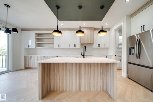 49 Norwyk Way, Spruce Grove, AB - Indoor Photo Showing Kitchen