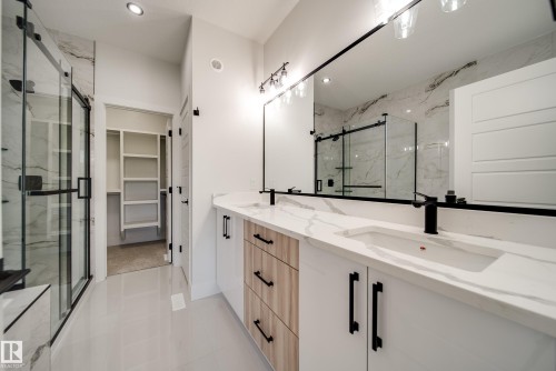 49 Norwyk Way, Spruce Grove, AB - Indoor Photo Showing Bathroom