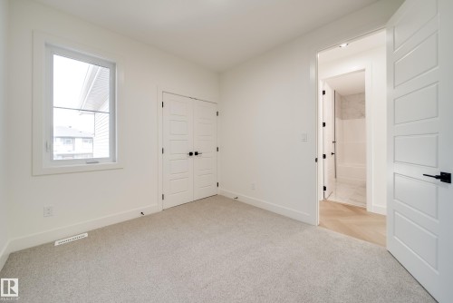 5 Pierwyck Loop, Spruce Grove, AB - Indoor Photo Showing Other Room