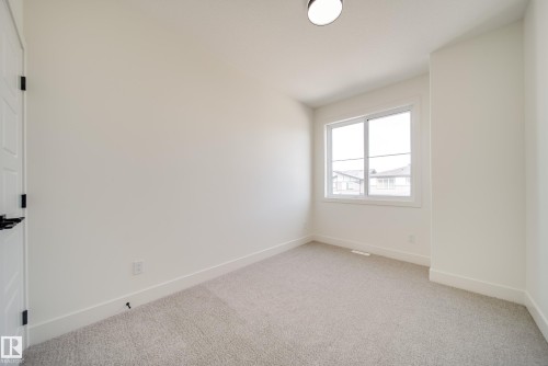 5 Pierwyck Loop, Spruce Grove, AB - Indoor Photo Showing Other Room