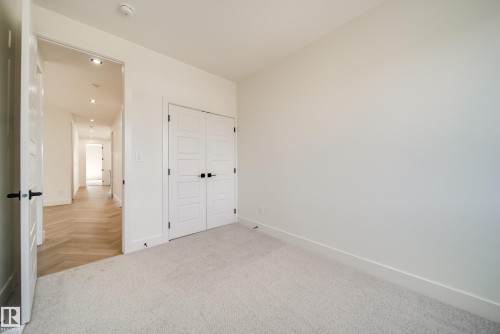 5 Pierwyck Loop, Spruce Grove, AB - Indoor Photo Showing Other Room