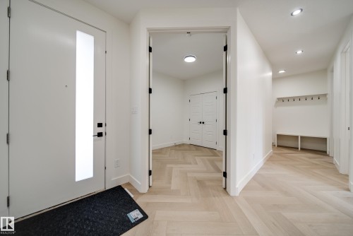 5 Pierwyck Loop, Spruce Grove, AB - Indoor Photo Showing Other Room