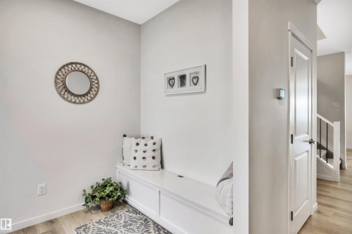 4930 Kinney Road Sw, Edmonton, AB - Indoor Photo Showing Other Room