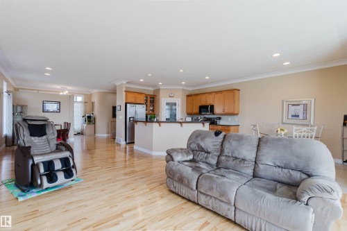 6604 Sandin Cove Nw, Edmonton, AB - Indoor Photo Showing Living Room