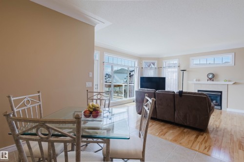 6604 Sandin Cove Nw, Edmonton, AB - Indoor