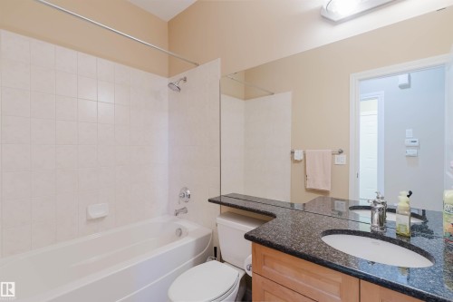 6604 Sandin Cove Nw, Edmonton, AB - Indoor Photo Showing Bathroom