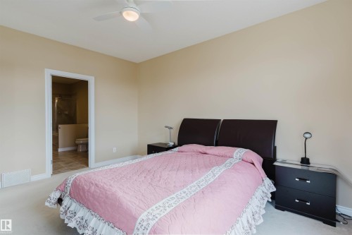 6604 Sandin Cove Nw, Edmonton, AB - Indoor Photo Showing Bedroom
