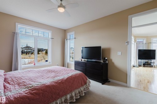 6604 Sandin Cove Nw, Edmonton, AB - Indoor Photo Showing Bedroom