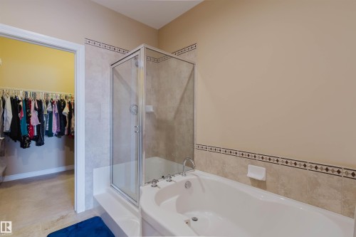 6604 Sandin Cove Nw, Edmonton, AB - Indoor Photo Showing Bathroom
