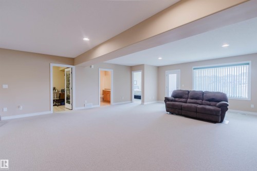 6604 Sandin Cove Nw, Edmonton, AB - Indoor