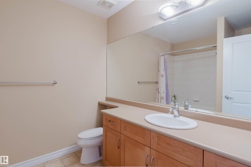 6604 Sandin Cove Nw, Edmonton, AB - Indoor Photo Showing Bathroom