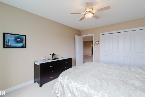 6604 Sandin Cove Nw, Edmonton, AB - Indoor Photo Showing Bedroom