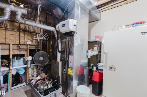 6604 Sandin Cove Nw, Edmonton, AB - Indoor