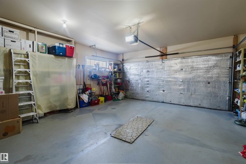 6604 Sandin Cove Nw, Edmonton, AB - Indoor Photo Showing Garage