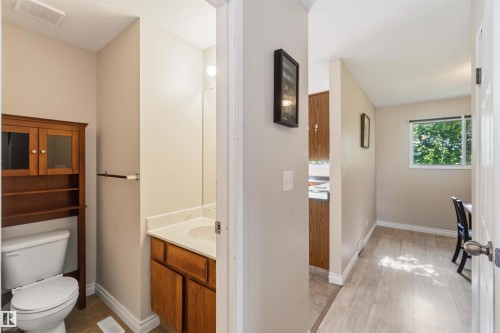 4210 49 Street, Gibbons, AB - Indoor Photo Showing Bathroom