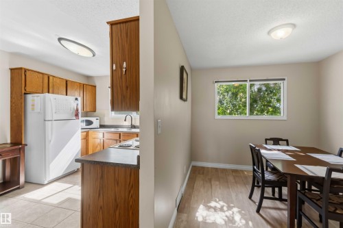4210 49 Street, Gibbons, AB - Indoor