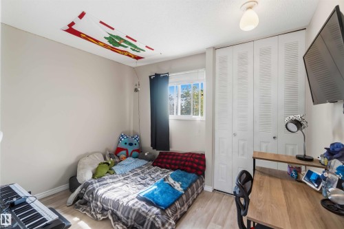 4210 49 Street, Gibbons, AB - Indoor Photo Showing Bedroom