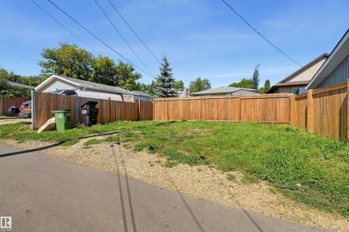 10423 64 Avenue Nw, Edmonton, AB 