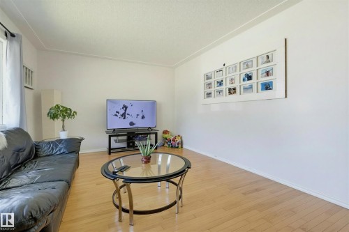 10423 64 Avenue Nw, Edmonton, AB 