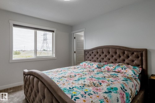 5112 1A Avenue Sw, Edmonton, AB - Indoor Photo Showing Bedroom