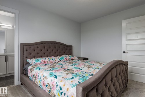 5112 1A Avenue Sw, Edmonton, AB - Indoor Photo Showing Bedroom