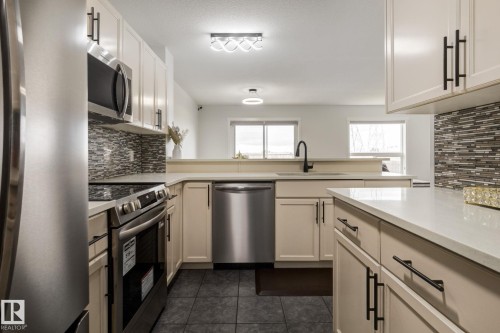 5112 1A Avenue Sw, Edmonton, AB - Indoor Photo Showing Kitchen With Stainless Steel Kitchen With Upgraded Kitchen