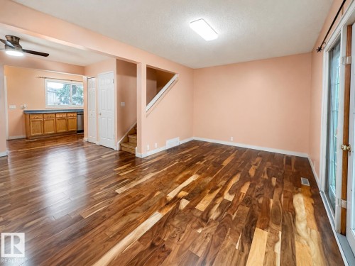 1704 37 Street Nw, Edmonton, AB - Indoor Photo Showing Other Room