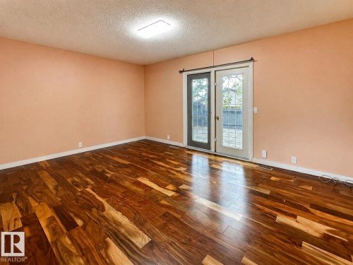 1704 37 Street Nw, Edmonton, AB - Indoor Photo Showing Other Room