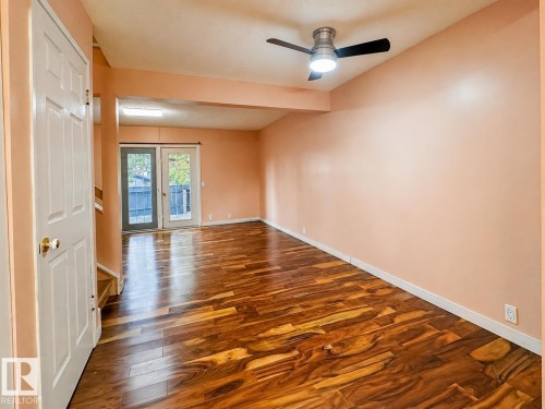 1704 37 Street Nw, Edmonton, AB - Indoor Photo Showing Other Room