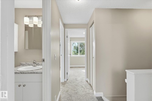 #2 13833 30 St Nw, Edmonton, AB - Indoor