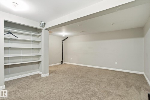 #2 13833 30 St Nw, Edmonton, AB - Indoor Photo Showing Other Room