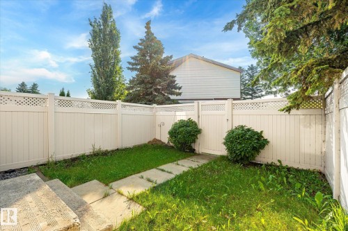 #2 13833 30 St Nw, Edmonton, AB - Outdoor
