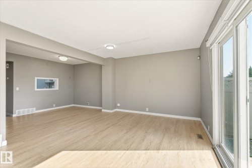 #2 13833 30 St Nw, Edmonton, AB - Indoor Photo Showing Other Room