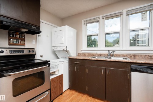12919 66 Street Nw, Edmonton, AB - Indoor Photo Showing Kitchen With Double Sink