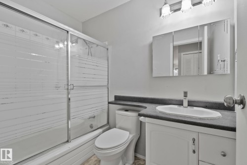 5111 40 Avenue Nw, Edmonton, AB 