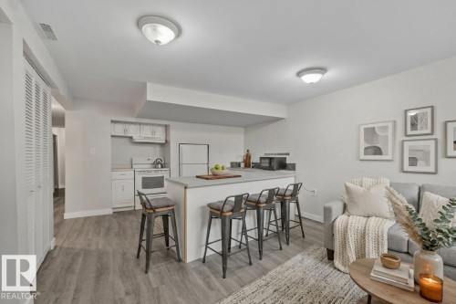 5111 40 Avenue Nw, Edmonton, AB 