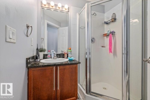 #704 9939 109 Street Nw, Edmonton, AB - Indoor Photo Showing Bathroom